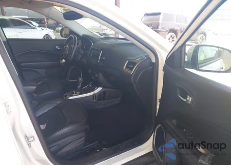 2019 Jeep Compass Latitude 4X4 from USA, damaged, VIN 3C4NJDBB3KT654263